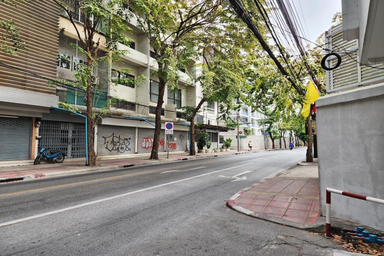 Forgotten Hostel Silom Bangkok Esterno foto