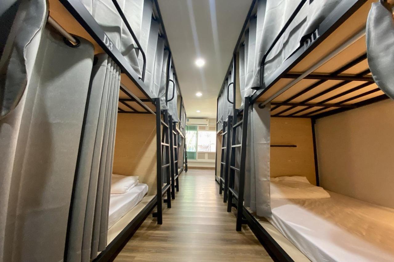 Forgotten Hostel Silom Bangkok Esterno foto